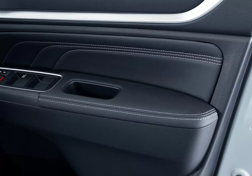 Honda BR-V Interior 14