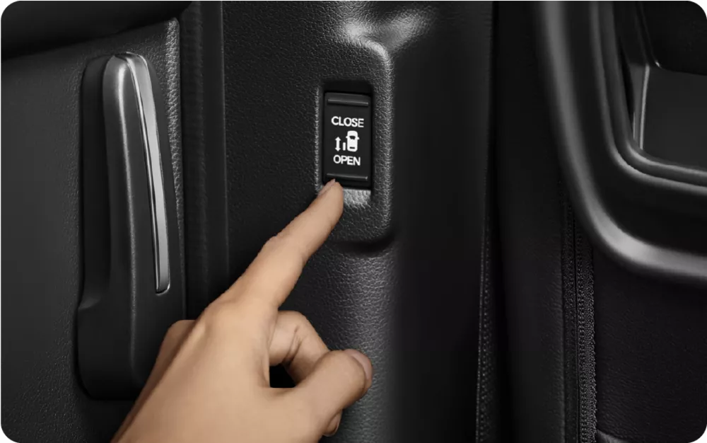 Honda StepWGN Interior 5